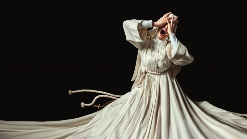 Nữ tu tử thần – Sister Death